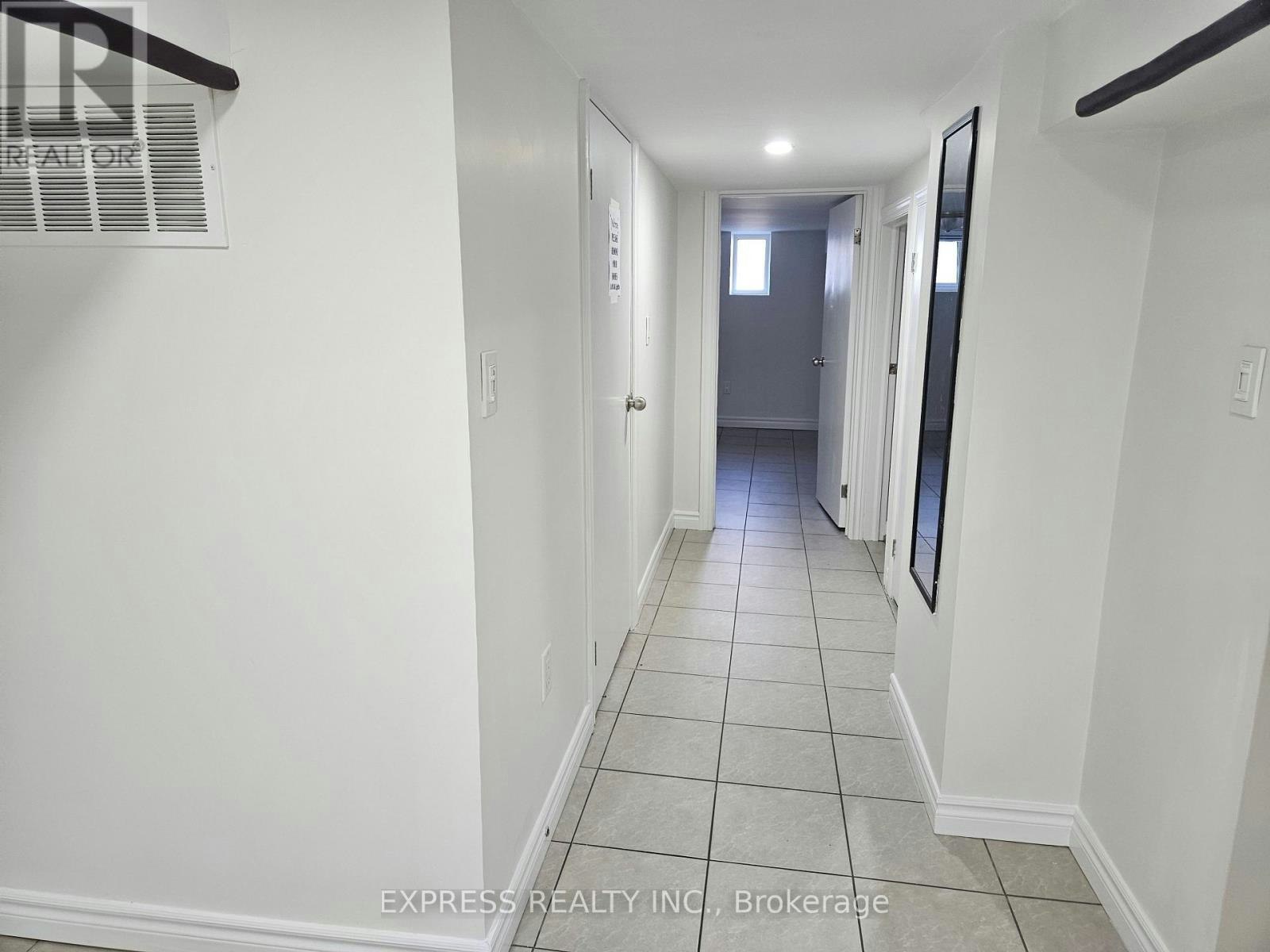BSMT-392 Whitmore Avenue N, Toronto, ON, M6E 2N4 - 8