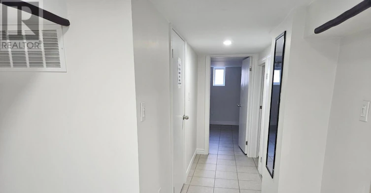 BSMT-392 Whitmore Avenue N, Toronto, ON, M6E 2N4 - 8