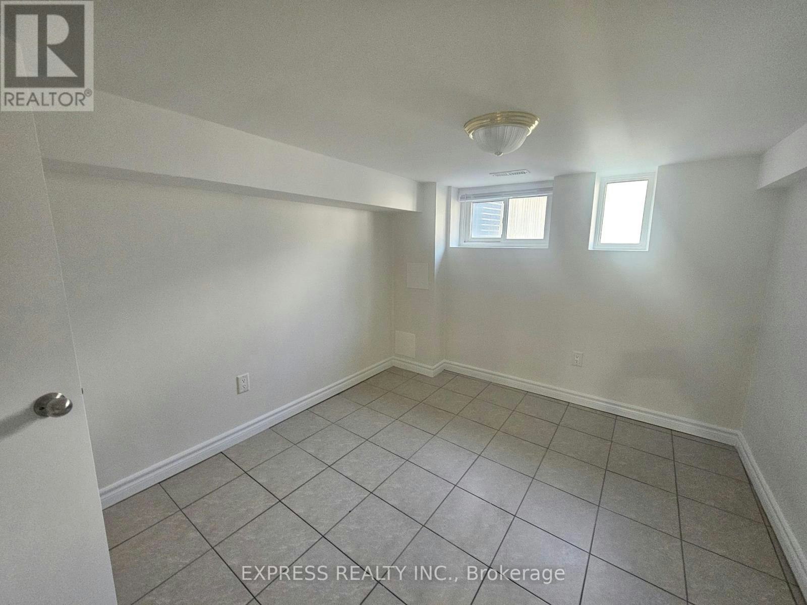 BSMT-392 Whitmore Avenue N, Toronto, ON, M6E 2N4 - 11