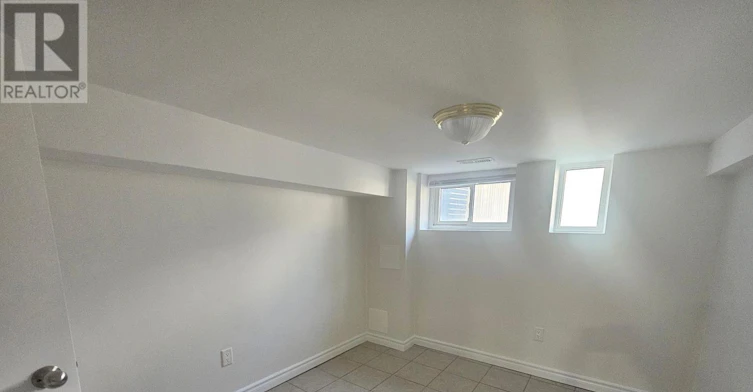 BSMT-392 Whitmore Avenue N, Toronto, ON, M6E 2N4 - 11
