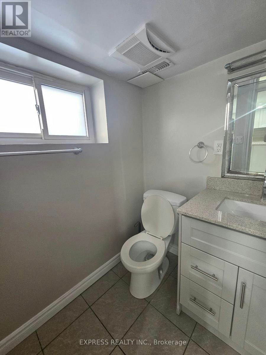 BSMT-392 Whitmore Avenue N, Toronto, ON, M6E 2N4 - 20