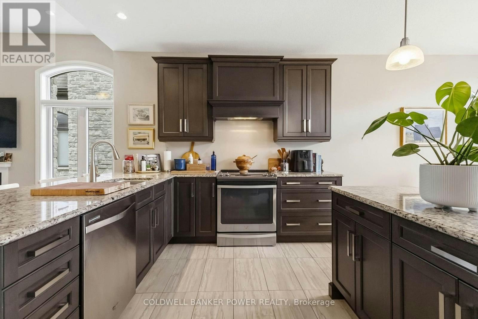 2483 Meadowlands Way, London, ON, N6G 0P1 - 8