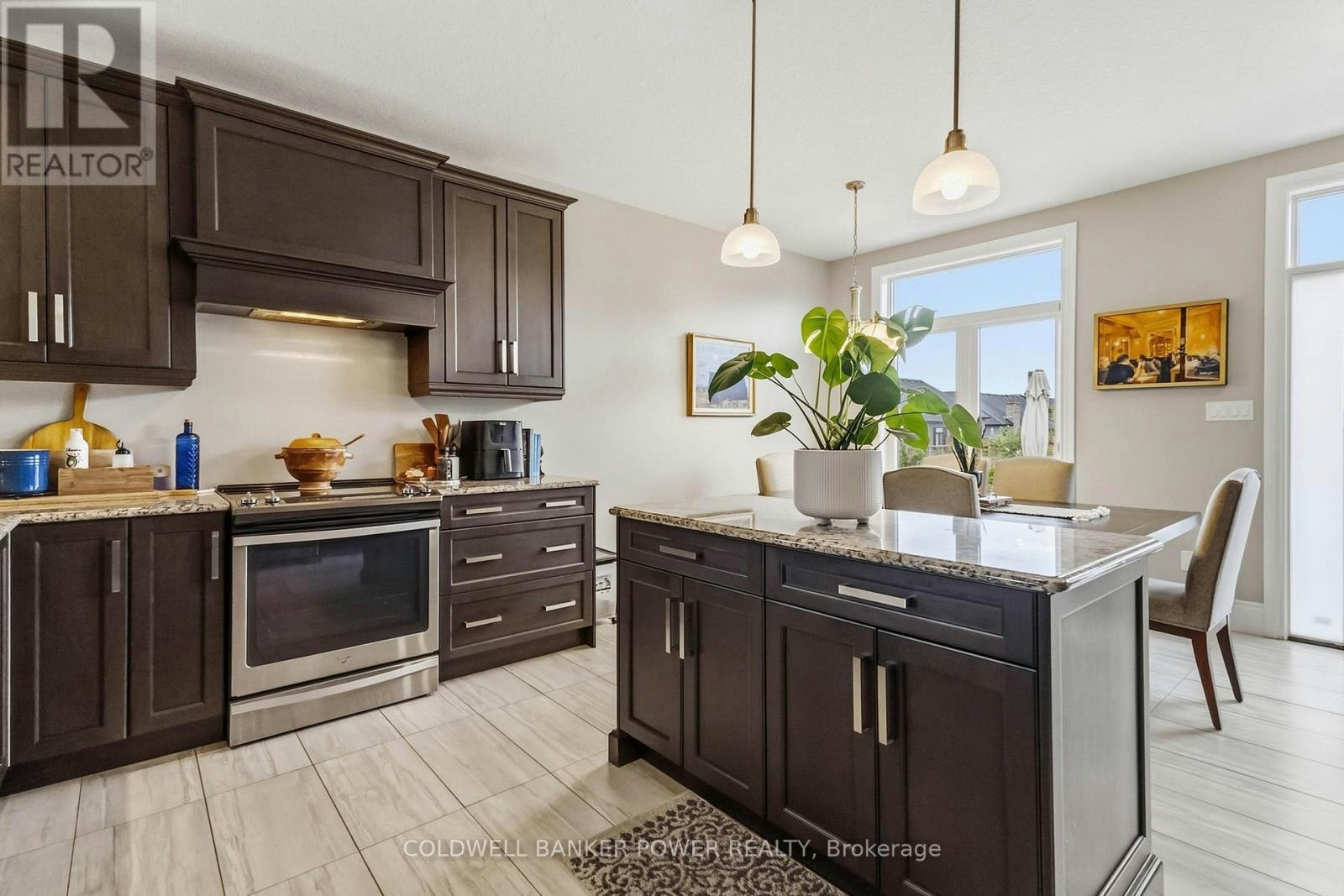 2483 Meadowlands Way, London, ON, N6G 0P1 - 10