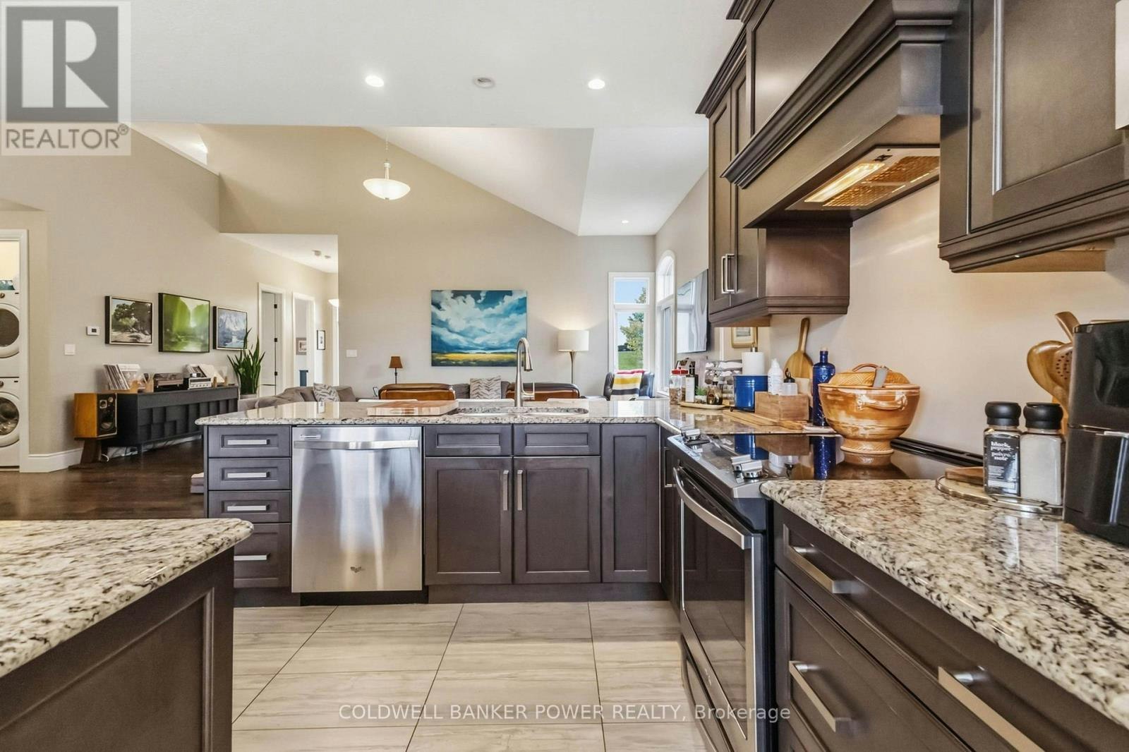 2483 Meadowlands Way, London, ON, N6G 0P1 - 11