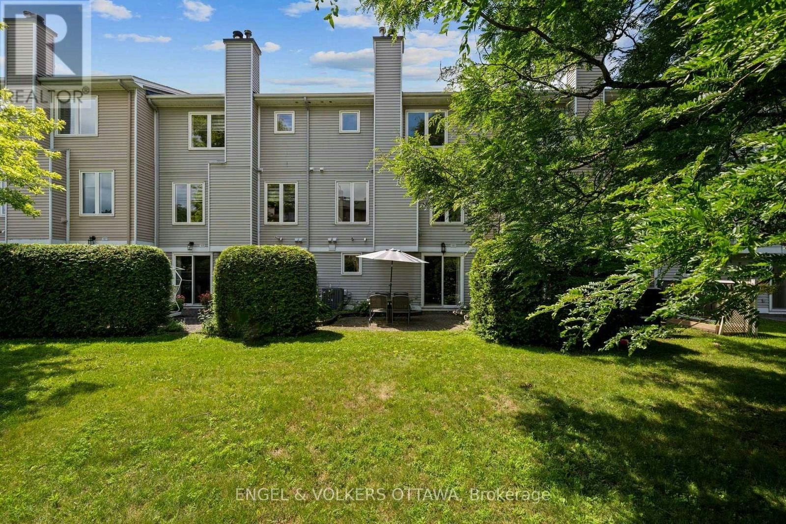 1831 Summerfields Crescent, Ottawa, ON, K1C 7B8 - 41
