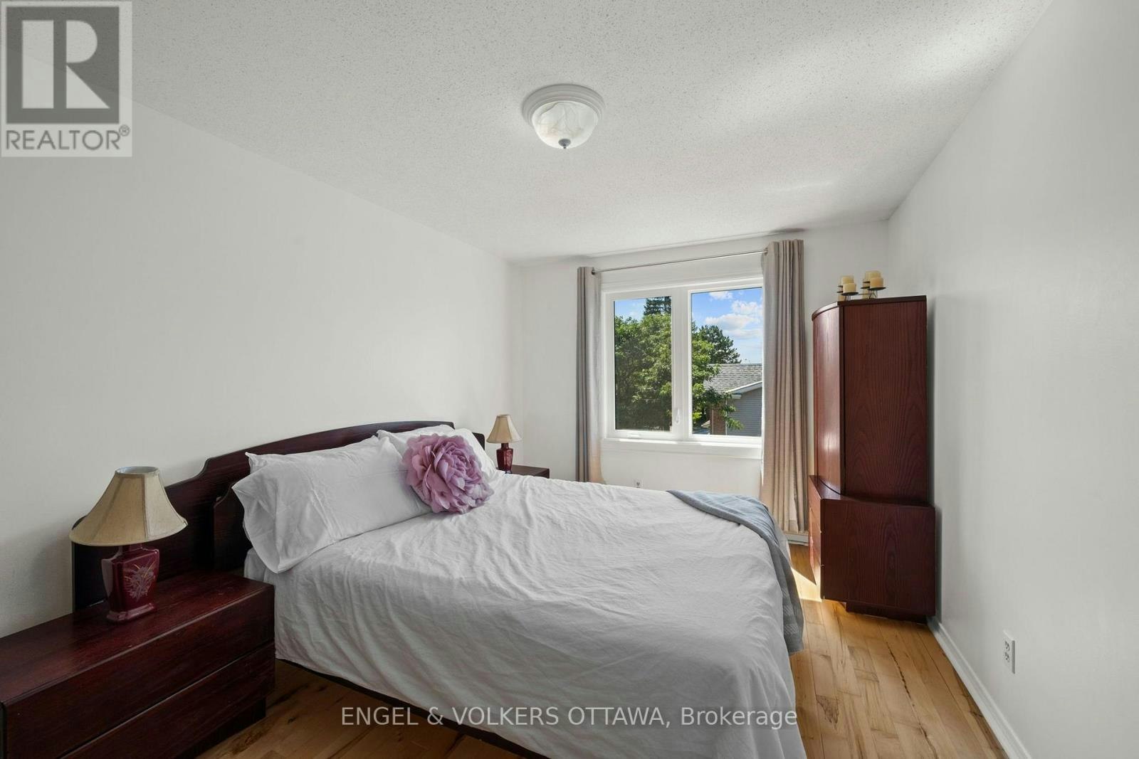 1831 Summerfields Crescent, Ottawa, ON, K1C 7B8 - 37