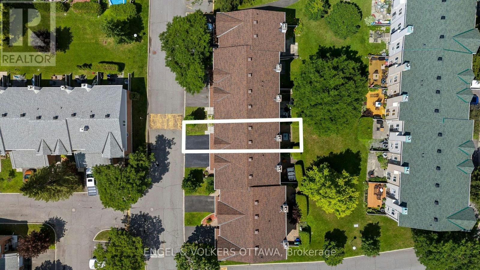 1831 Summerfields Crescent, Ottawa, ON, K1C 7B8 - 42