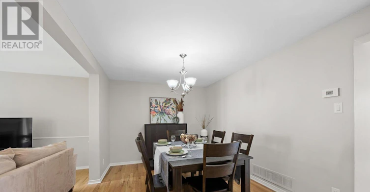 1831 Summerfields Crescent, Ottawa, ON, K1C 7B8 - 12