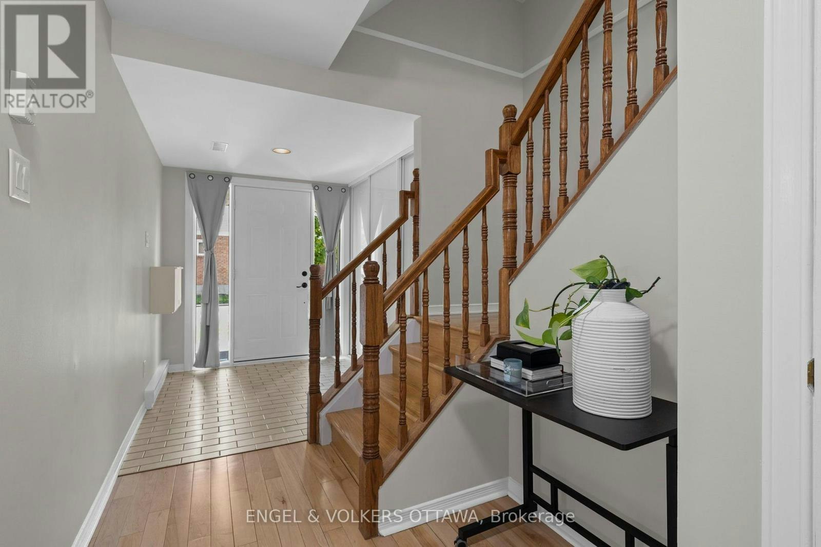 1831 Summerfields Crescent, Ottawa, ON, K1C 7B8 - 6