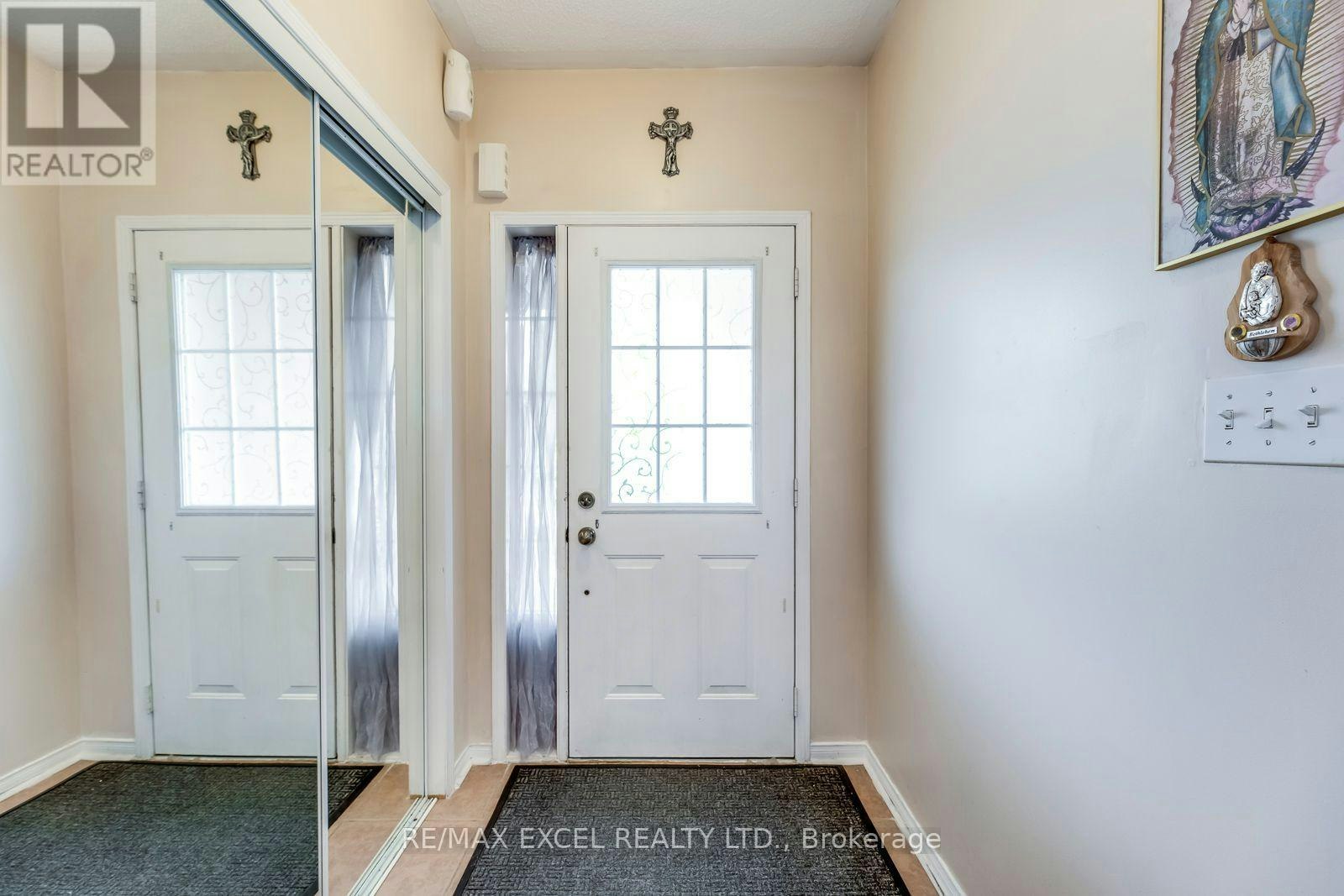 50 Casabel Drive, Vaughan, ON, L6A 3L7 - 3