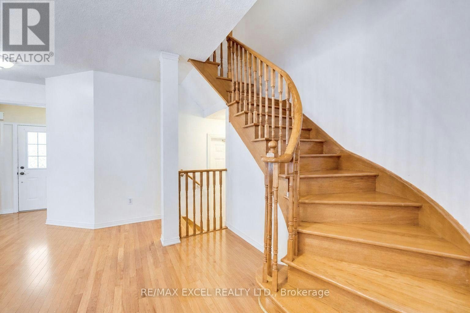 50 Casabel Drive, Vaughan, ON, L6A 3L7 - 4