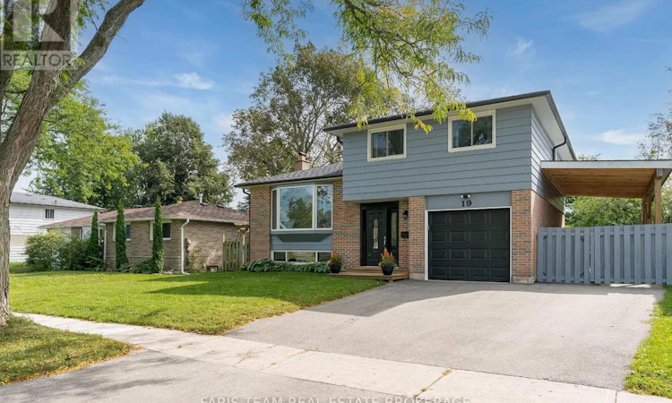19 Colleen Avenue