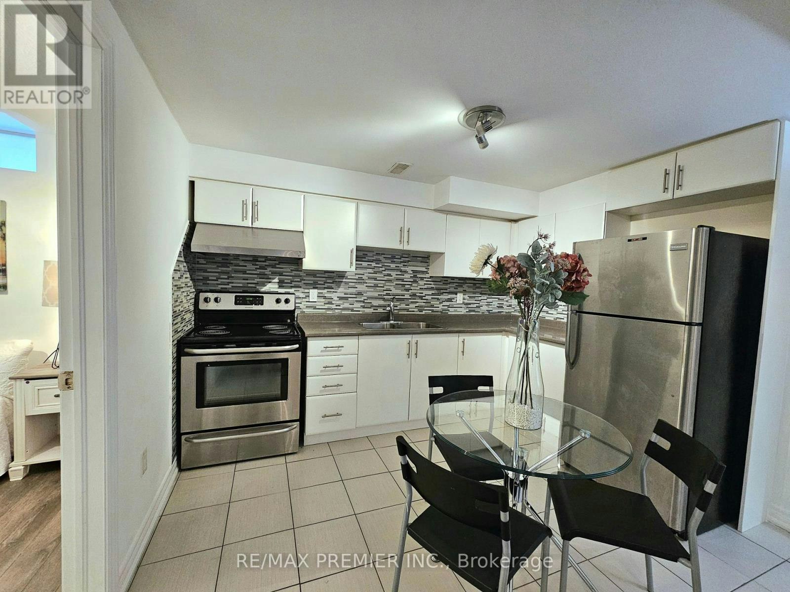 BSMT-3900 Arvona Place, Mississauga, ON, L5M 0Y5 - 3
