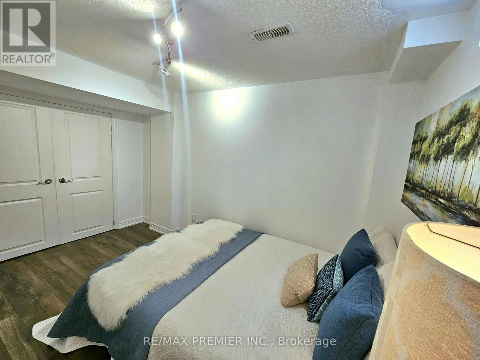 BSMT-3900 Arvona Place, Mississauga, ON, L5M 0Y5 - 5