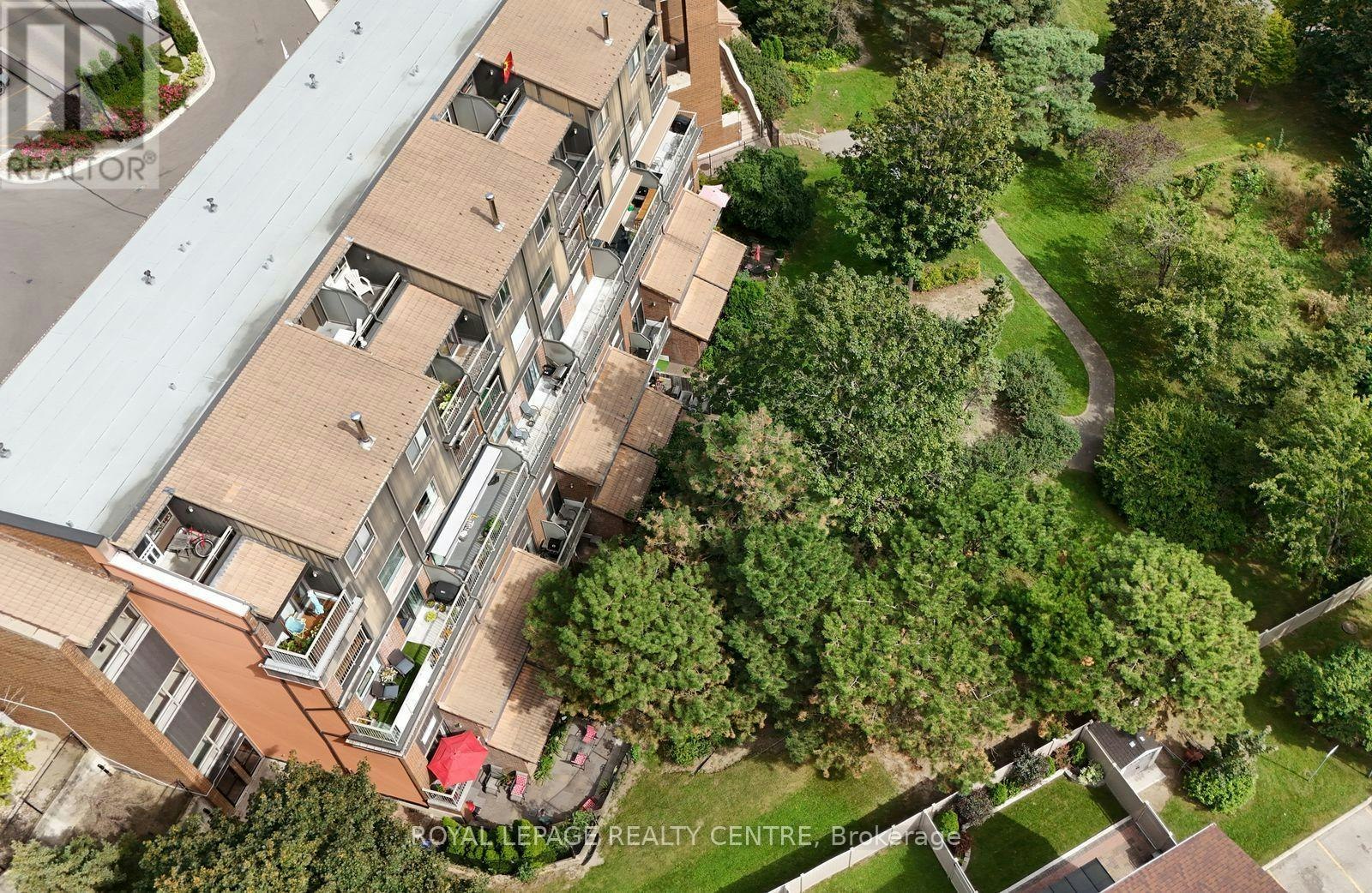201-1000 Cedarglen Gate, Mississauga, ON, L5C 3Z5