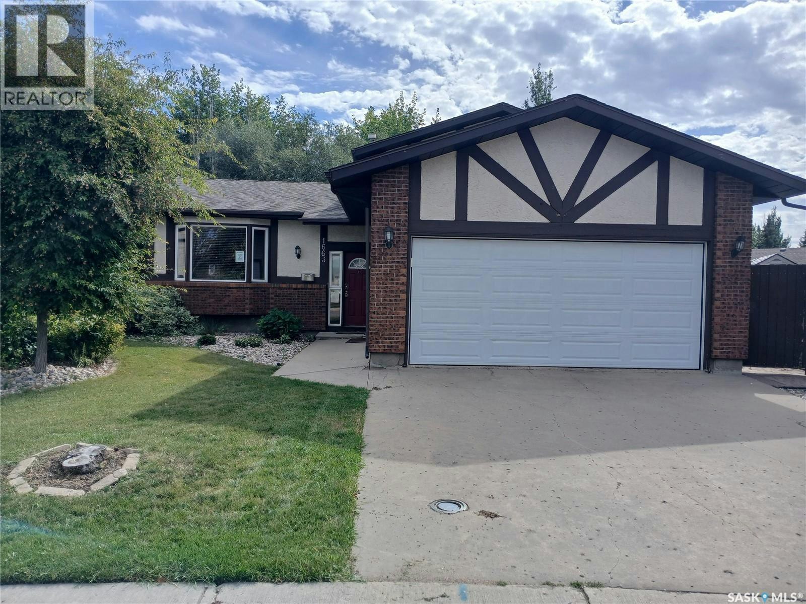 1663 Shattuck Bay N, Regina, SK, S4X 4G6