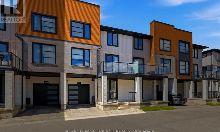 954 Village Square WEST
