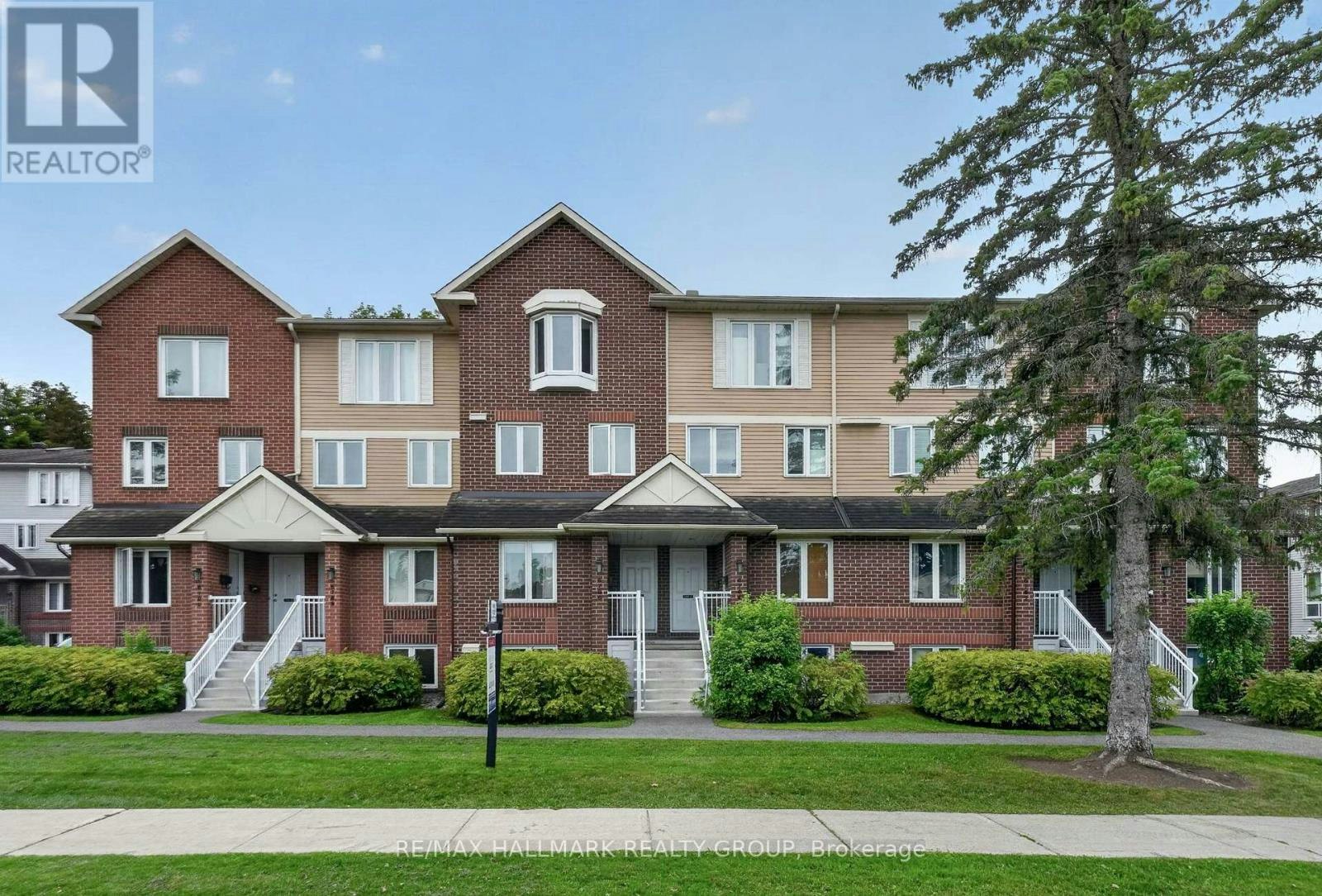 B-6786 Jeanne Darc Boulevard N, Ottawa, ON, K1C 6E9