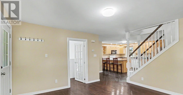 1221 Fairgreen Avenue, Ottawa, ON, K4B 1N2 - 4