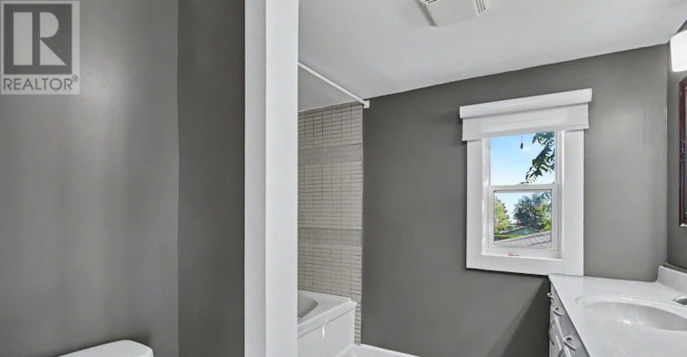 1221 Fairgreen Avenue, Ottawa, ON, K4B 1N2 - 16