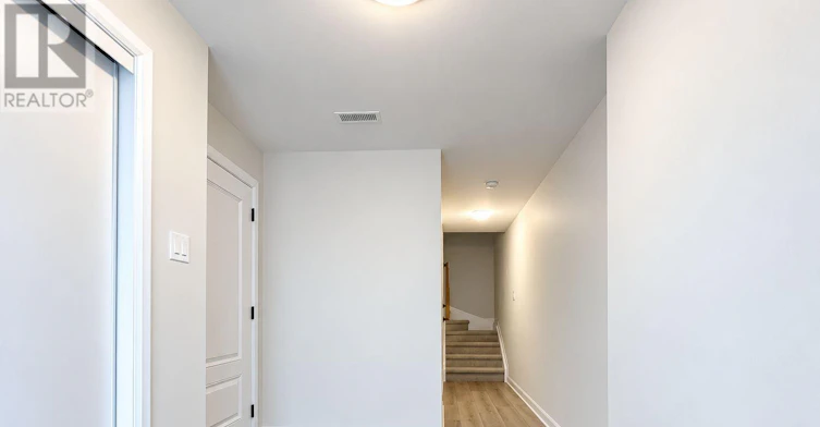 286 Elsie Macgill Walk, Ottawa, ON, K2W 0L2 - 3