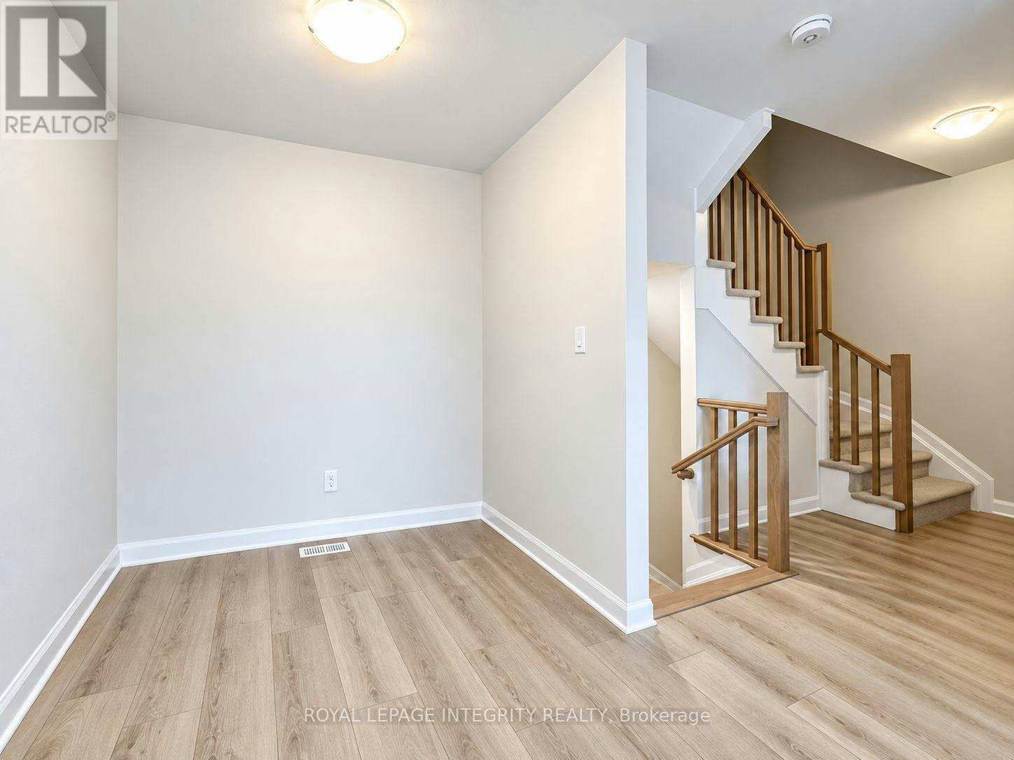 286 Elsie Macgill Walk, Ottawa, ON, K2W 0L2 - 5