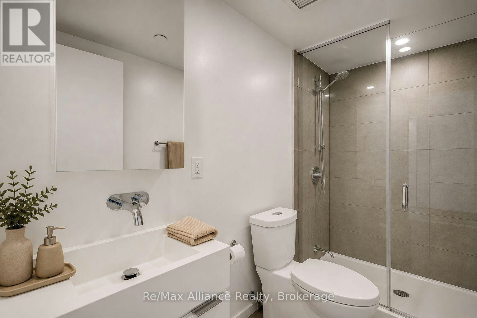 309-370 Martha Street, Burlington, ON, L7R 0G9 - 23