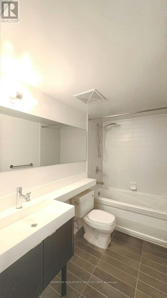 2111-25 Telegram Mews, Toronto, ON, M5V 3Z1 - 7