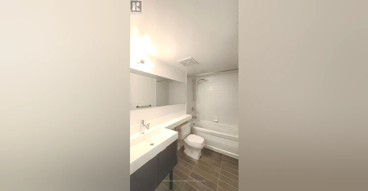 2111-25 Telegram Mews, Toronto, ON, M5V 3Z1 - 7