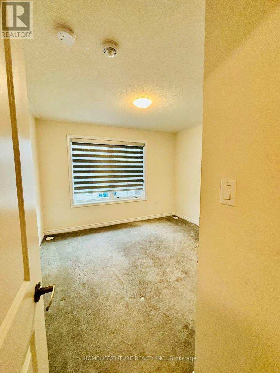 1-475 Beresford Path, Oshawa, ON, L1H 0B2 - 18