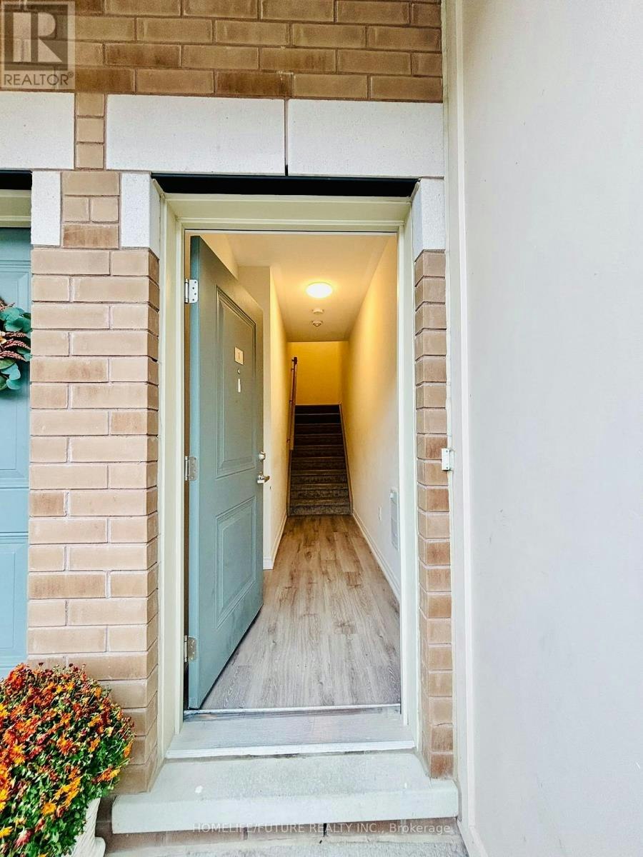 1-475 Beresford Path, Oshawa, ON, L1H 0B2 - 2