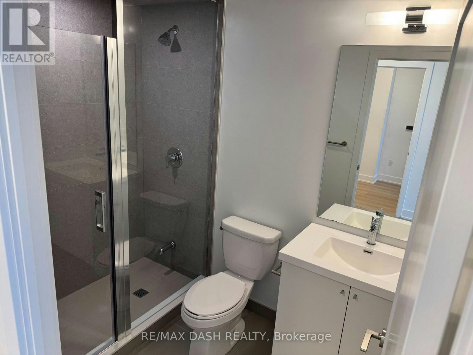924-2545 Simcoe Street N, Oshawa, ON, L1L 0W3 - 6