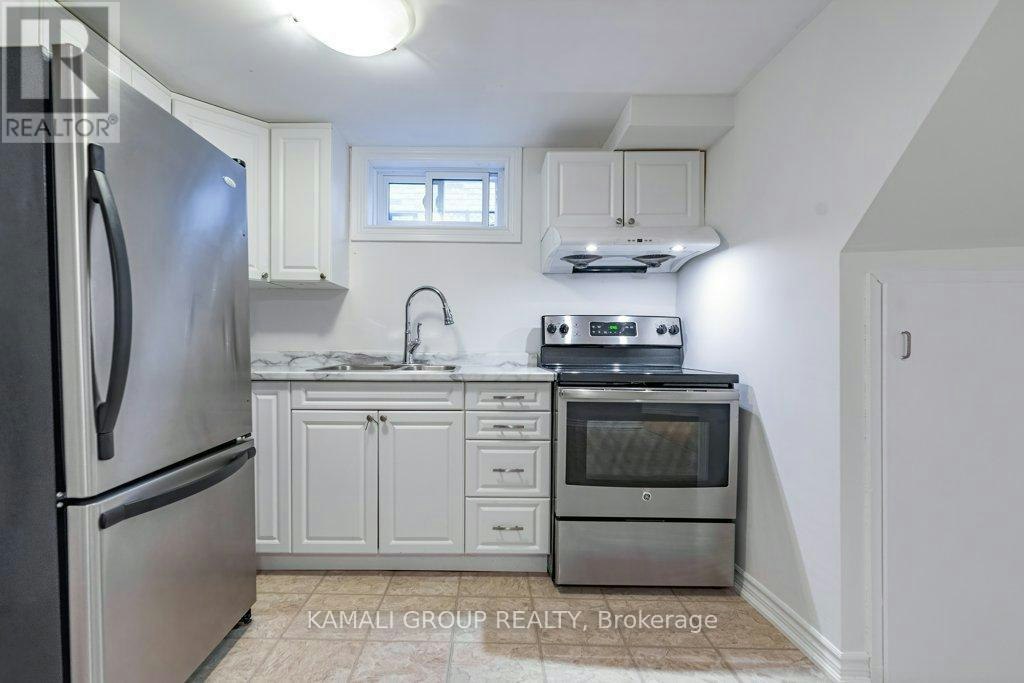 BSMT-25 Hillview Drive, Newmarket, ON, L3Y 4Y3 - 7