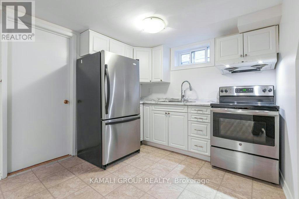 BSMT-25 Hillview Drive, Newmarket, ON, L3Y 4Y3 - 6