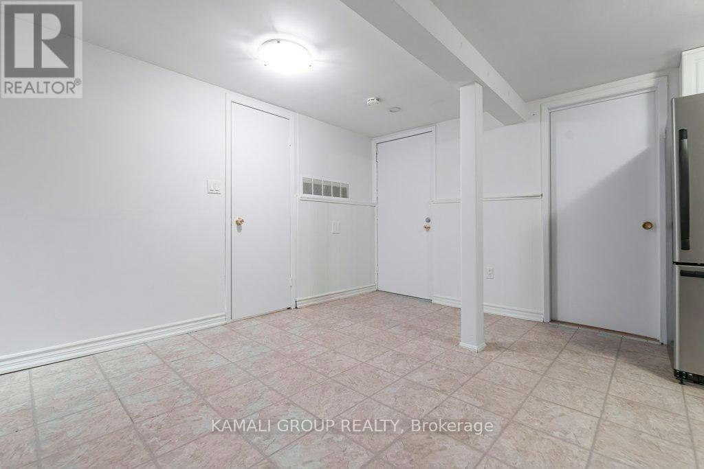 BSMT-25 Hillview Drive, Newmarket, ON, L3Y 4Y3 - 8