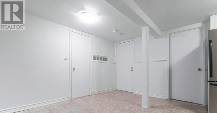 BSMT-25 Hillview Drive, Newmarket, ON, L3Y 4Y3 - 8