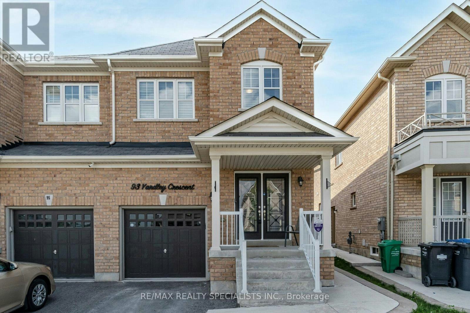 93 Yardley Crescent, Brampton, ON, L6X 5L8