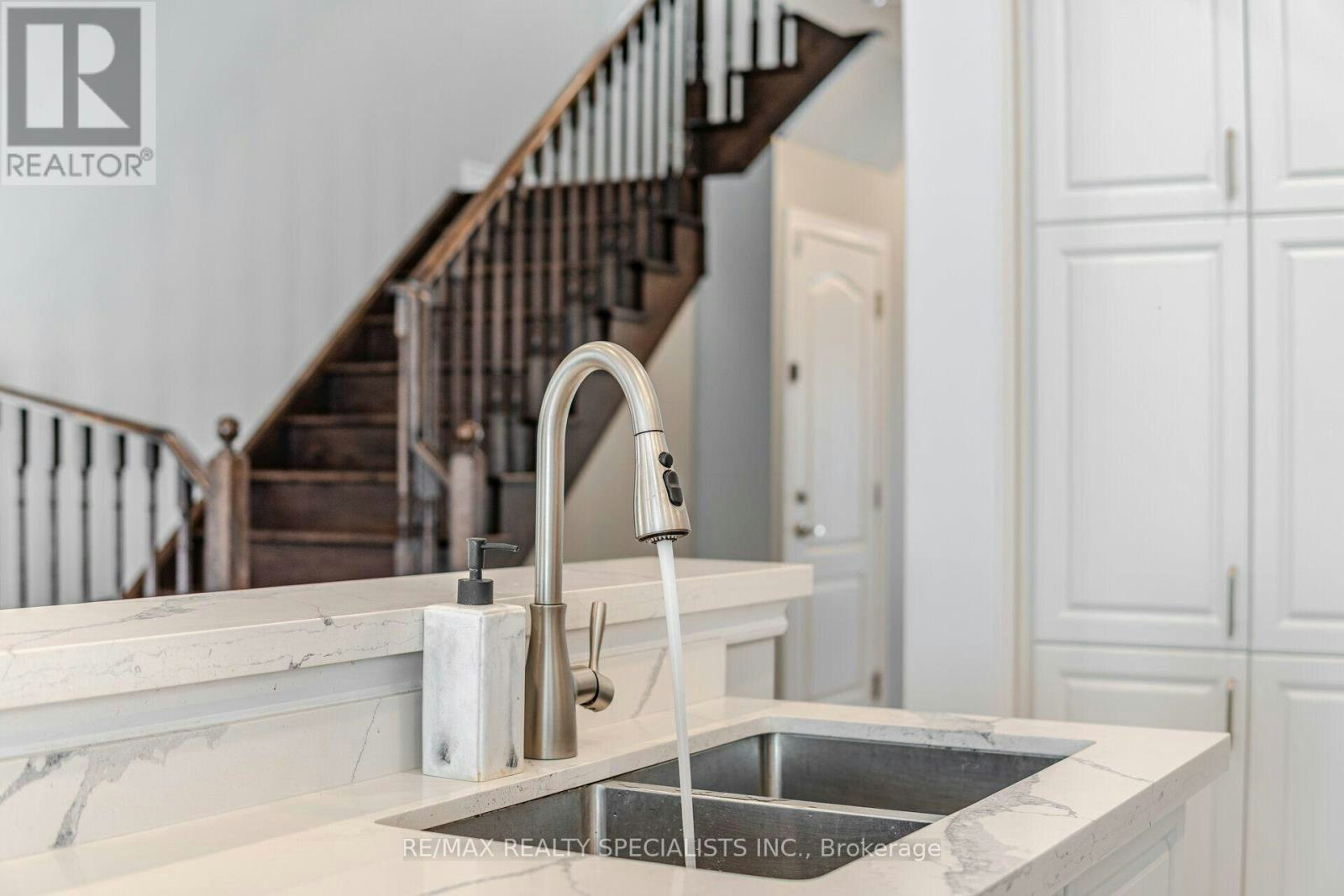 93 Yardley Crescent, Brampton, ON, L6X 5L8 - 12