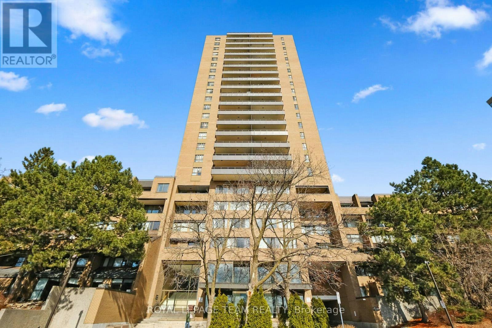 2012-515 St Laurent Boulevard, Ottawa, ON, K1K 3X5