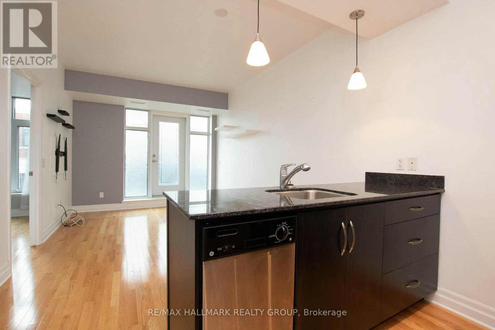 1113-235 Kent Street, Ottawa, ON, K2P 1Z9 - 10