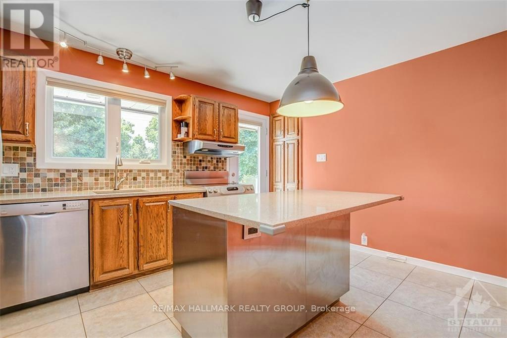 2678 Ulster Crescent, Ottawa, ON, K1V 8J6 - 14
