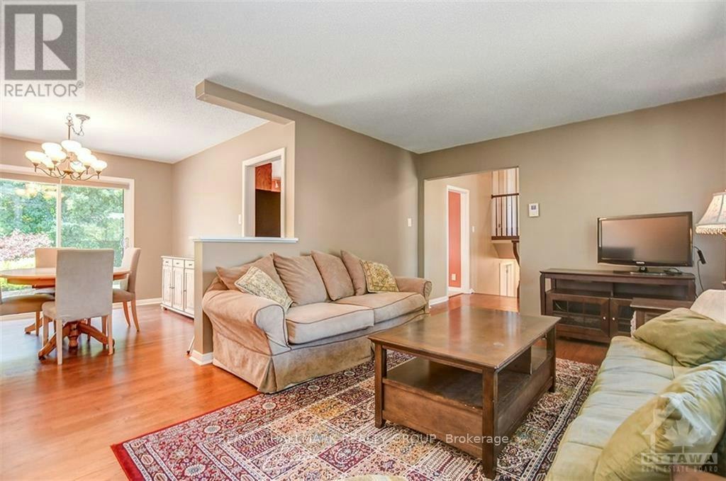 2678 Ulster Crescent, Ottawa, ON, K1V 8J6 - 8