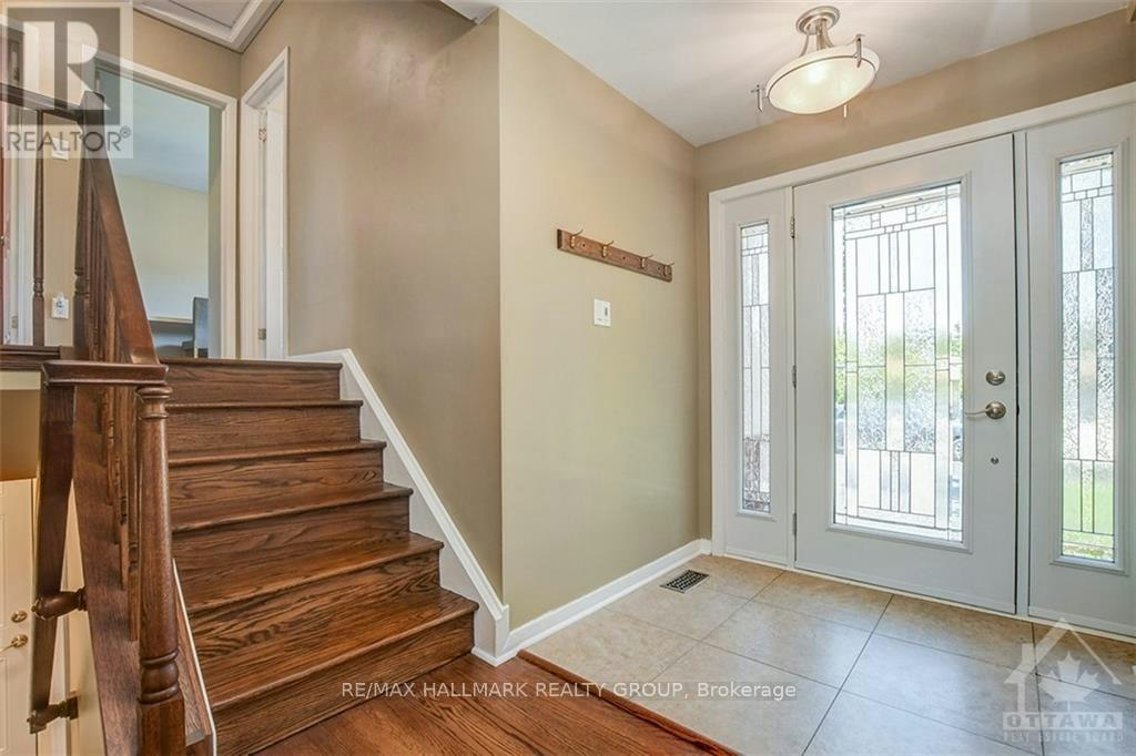 2678 Ulster Crescent, Ottawa, ON, K1V 8J6 - 3