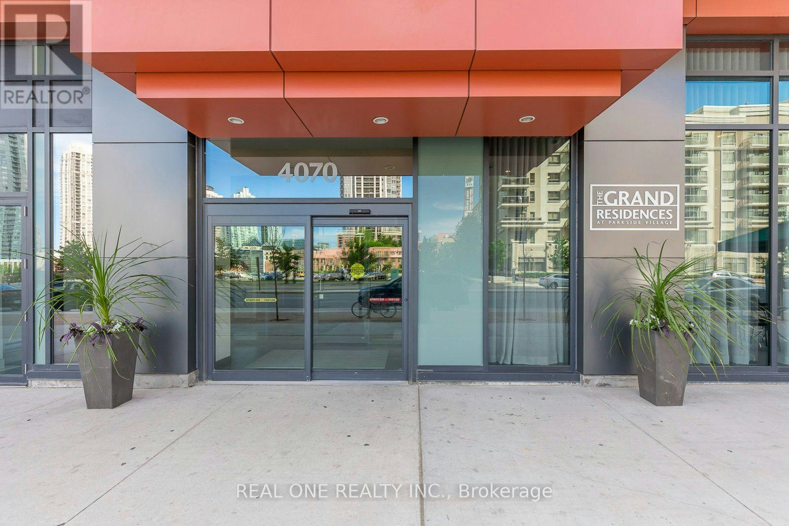 3607-4070 Confederation Parkway, Mississauga, ON, L5B 0E9 - 3