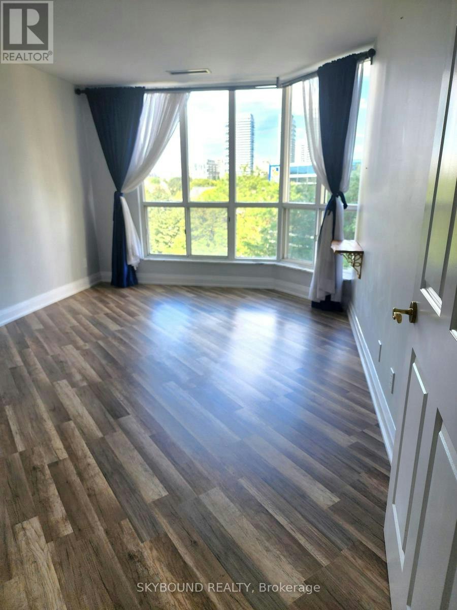 411-2285 Lake Shore Boulevard W, Toronto, ON, M8V 3X9 - 10