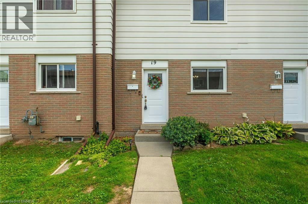 19-379 Darling Street, Brantford, ON, N3S 7G4
