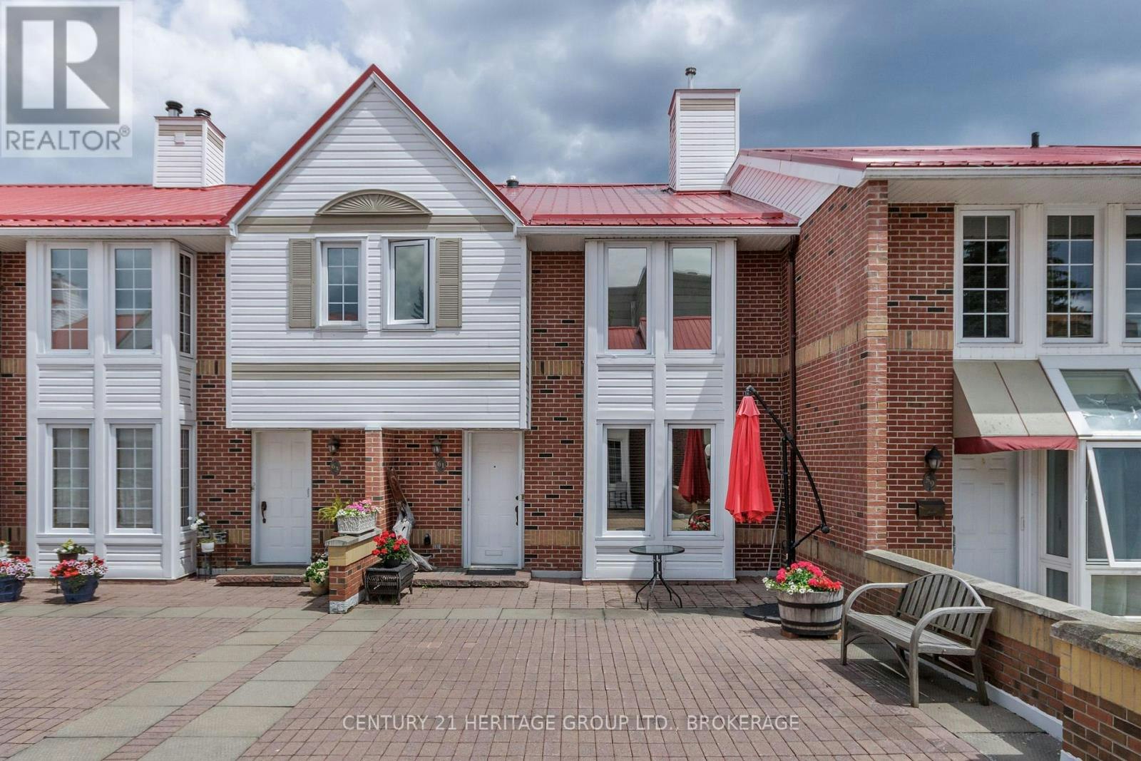 61-1 Place D'armes, Kingston, ON, K7K 6S3