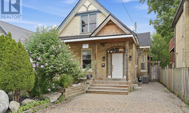 434 English Street