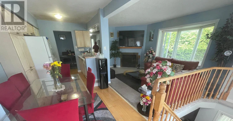 55 Whitegate Crescent, Ottawa, ON, K2J 4B7 - 4
