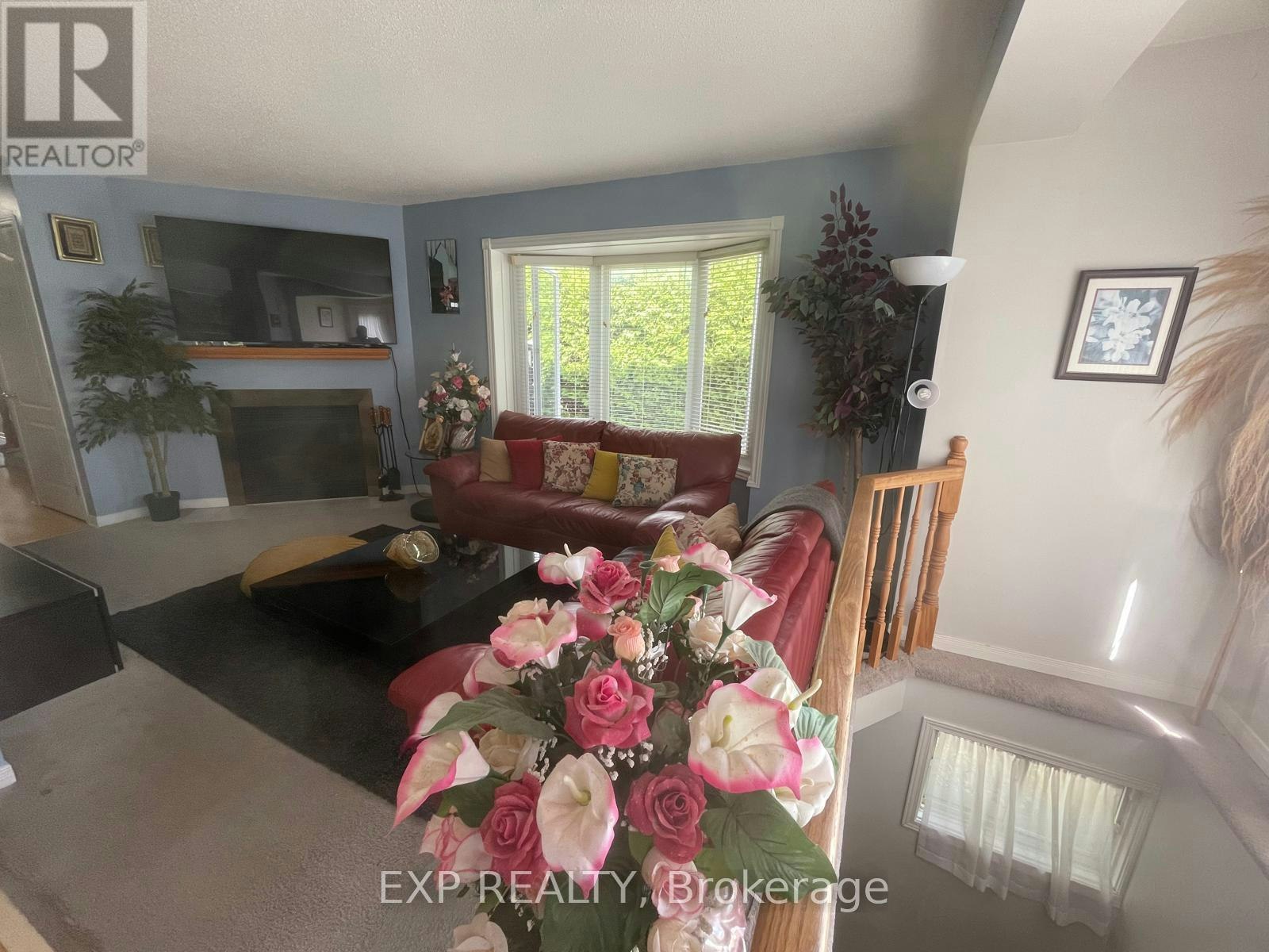 55 Whitegate Crescent, Ottawa, ON, K2J 4B7 - 7